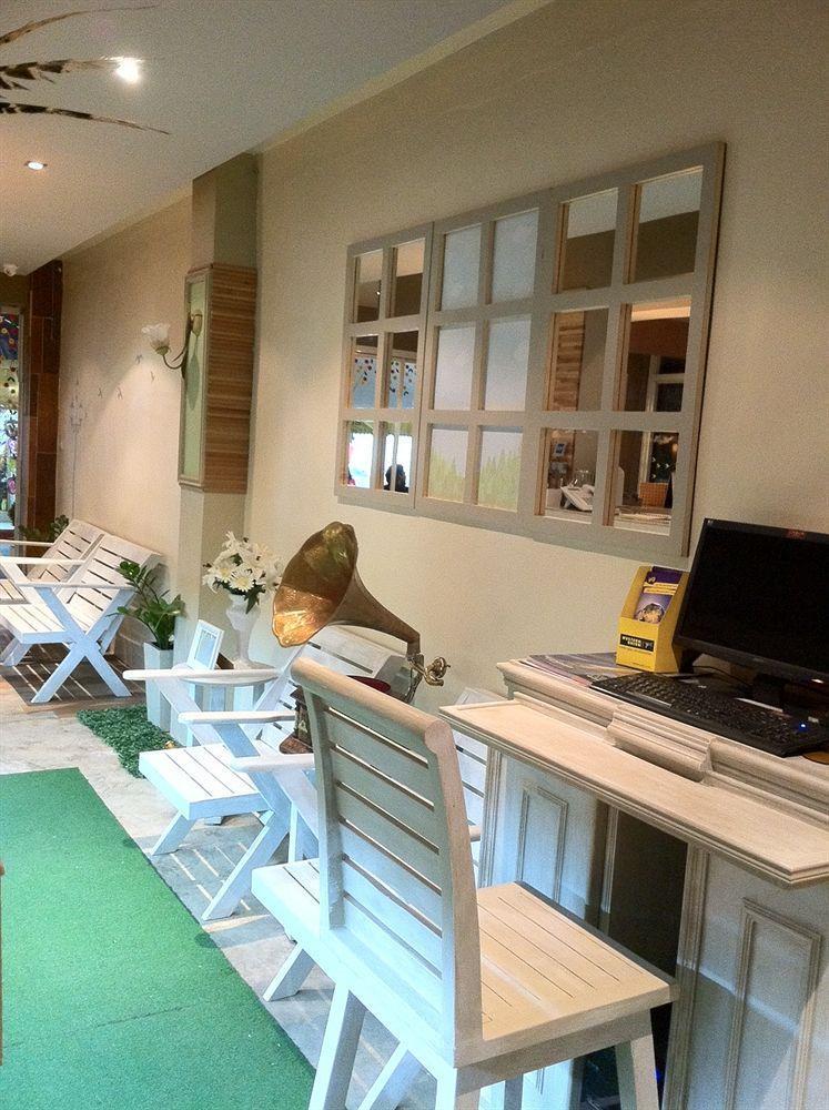 Limburi Hometel Phuket Exteriör bild